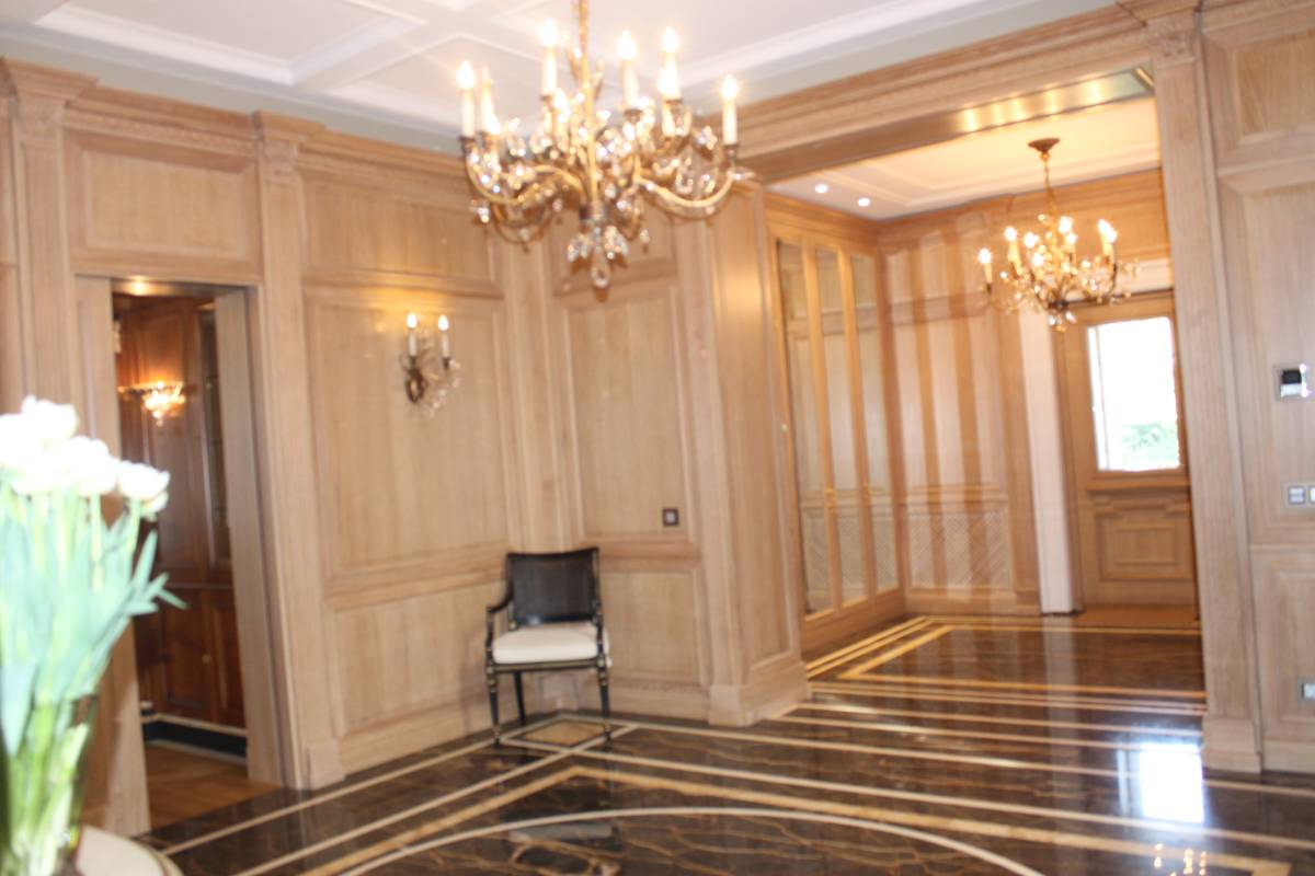 Boiserie Faoma, illuminazione Fine Lamps Art